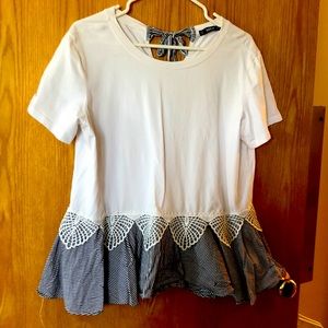 White T-shirt with crochet detail
